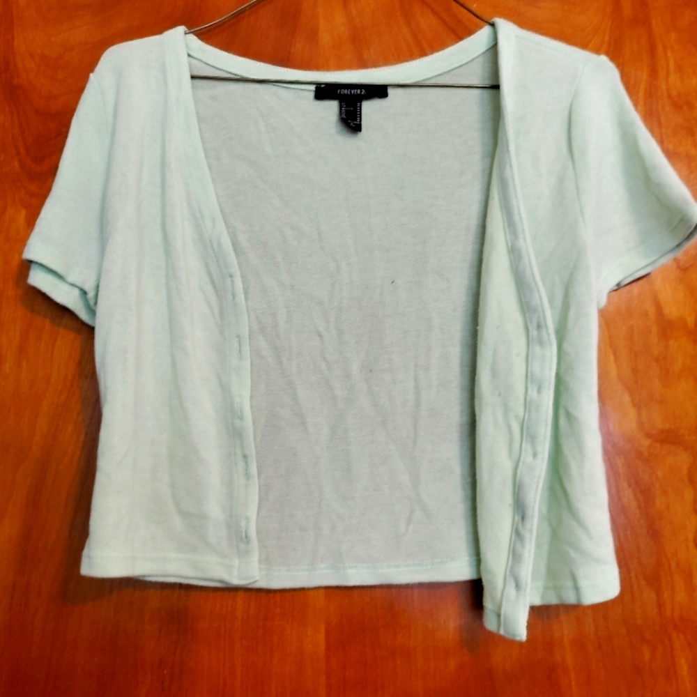 Light Green Short Sleeve Cardi w Heart Buttons